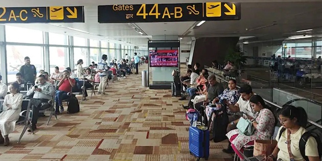 Indira Gandhi Havalimanı’nda Teknik Arıza Nedeniyle Uçuşlar Aksadı